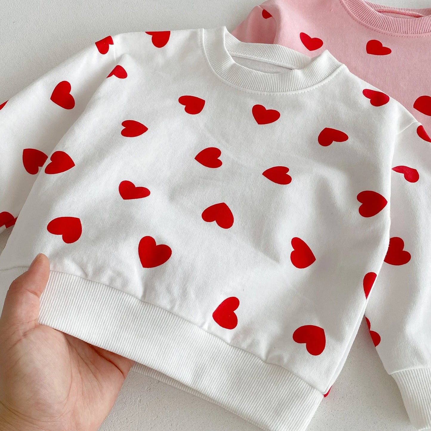 2025 Fall Toddler Girls Heart Print Sweatshirt Set Sweet Vintage Long Sleeve Flared Pants 2-Piece Girls Outfit Clothing Suit