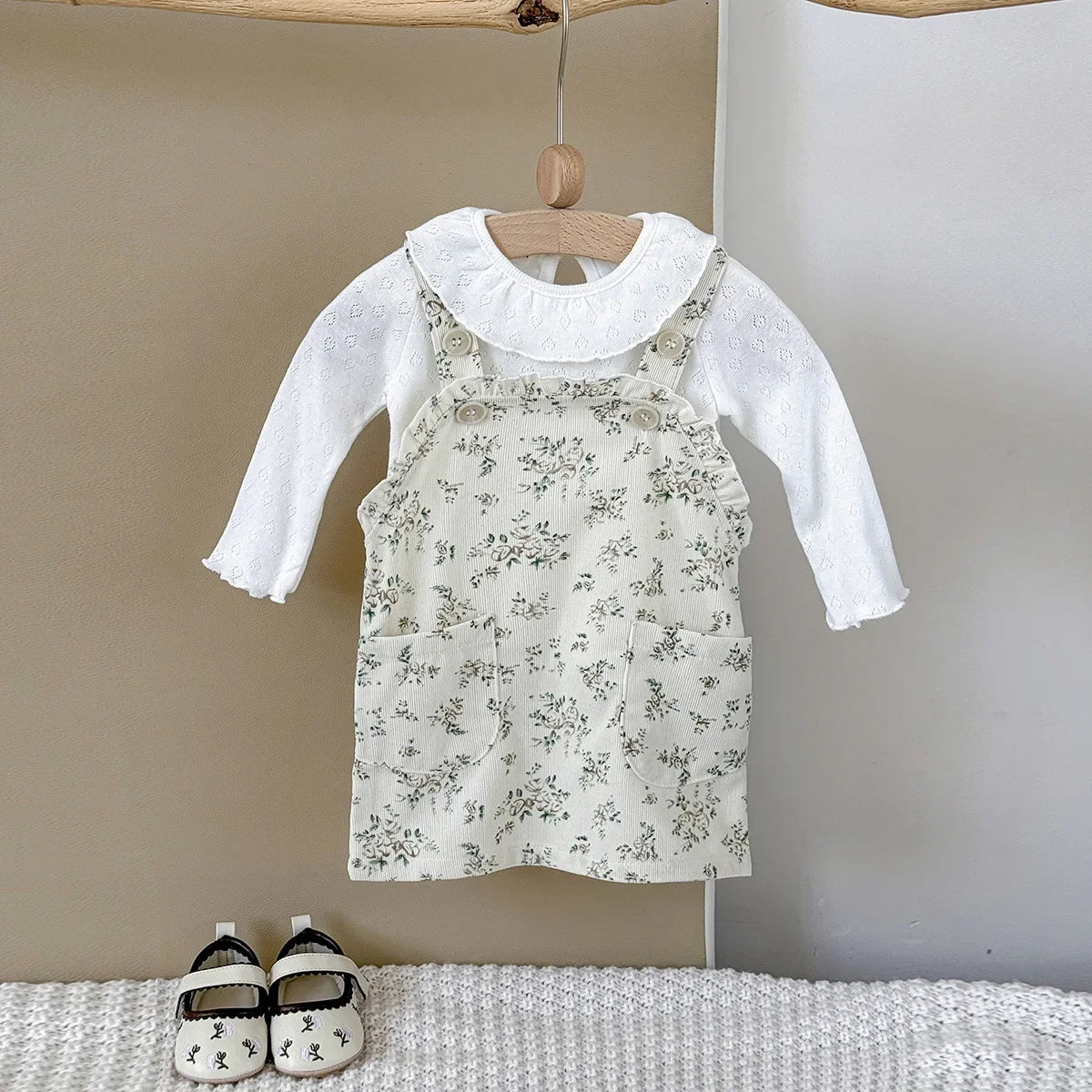 Newborn Clothes Girl 2Pcs Set Ruffle Collar Textured Top and Corduroy Floral Pinafore Dress 0-3Y Baby Girls Daily Outfit