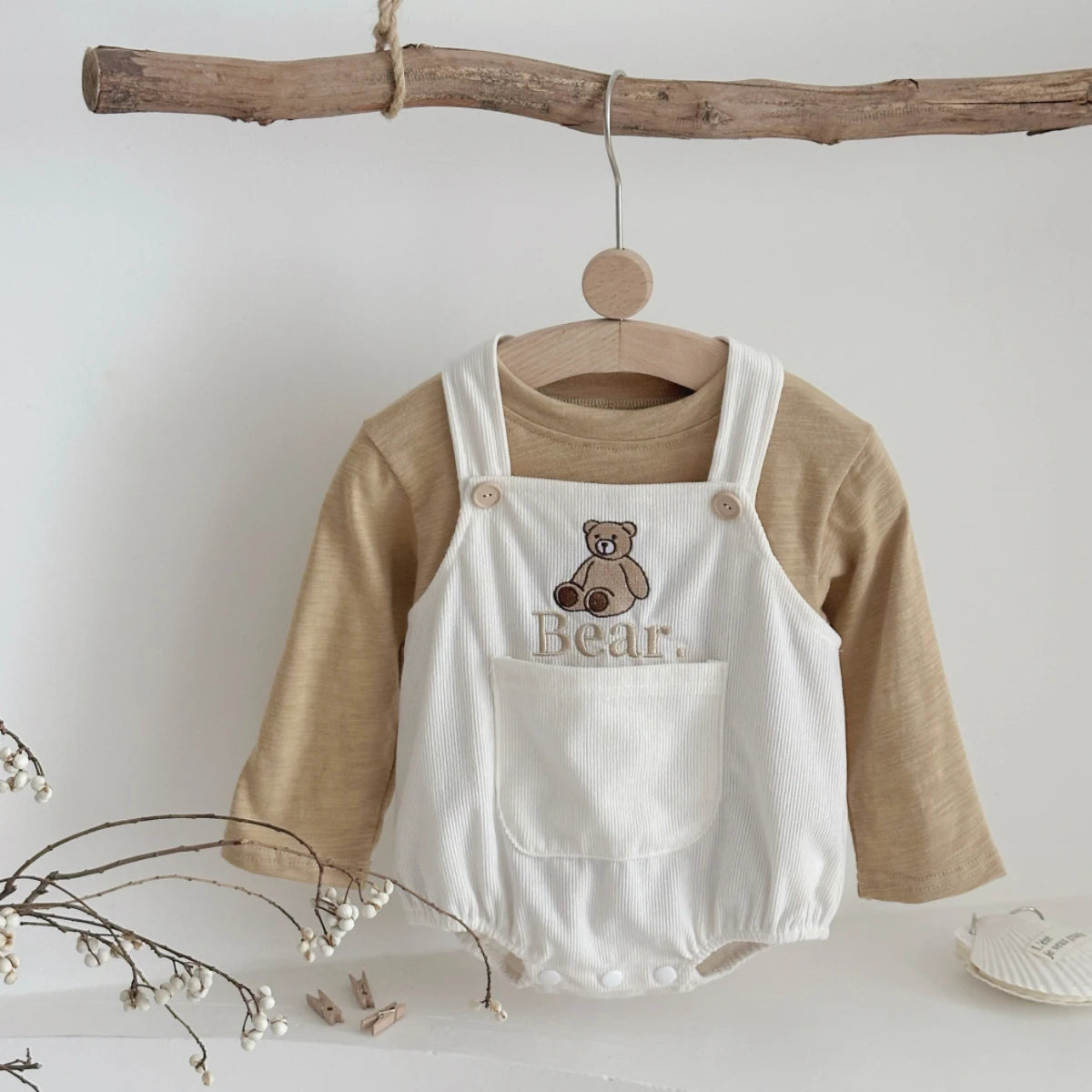 Autumn Baby Sleeveless Romper Boy Girl Loose Embroidery Bear Shoulder Strap Triangle Jumpsuit Casual Overalls for Little Ones