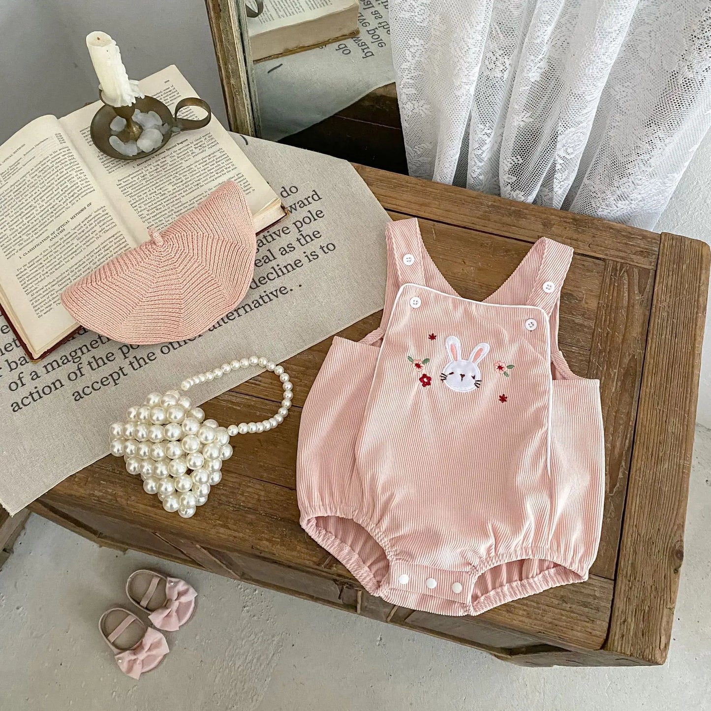 New autumn baby clothing for 0-3 years old, fashionable baby girl jumpsuit, corduroy rabbit embroidered triangle jumpsuit