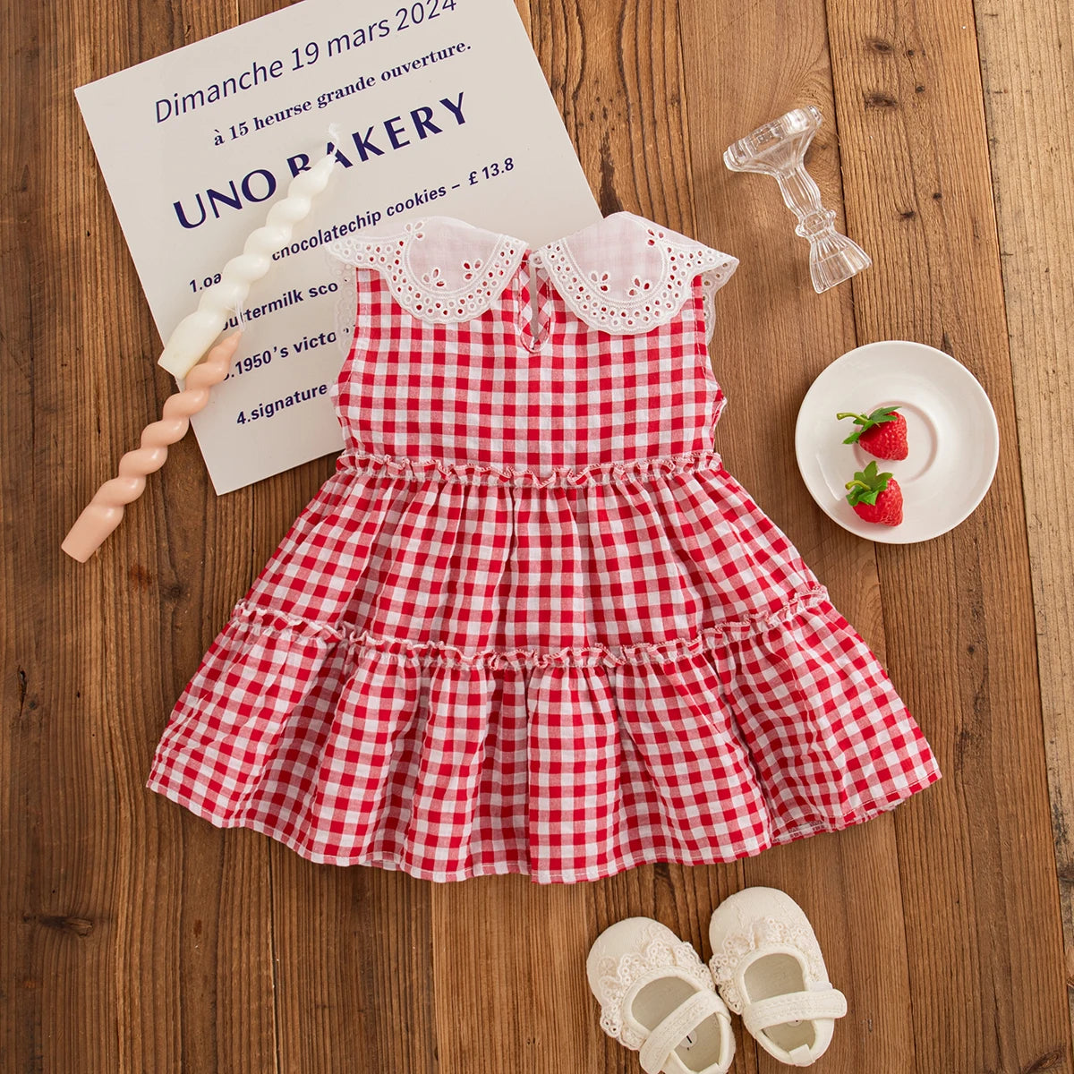Cute Strawberry Petal Lapel Baby Girl Dress, Summer New Small Plaid Children'S Sleeveless Clothes For Babies Aged 6-24 Months
